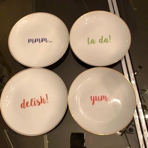 4 small dessert/app plates